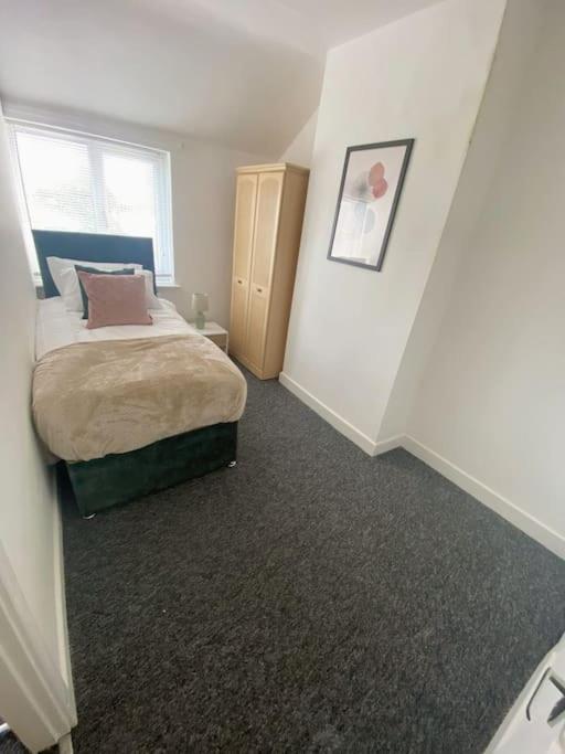 3-Bed Home From Home, Sleeps 6, Great For Contractors, Close To Gulliver'S Valley Theme Park, Free Parking, Hot Tub, Couple Retreat Шефилд Экстерьер фото