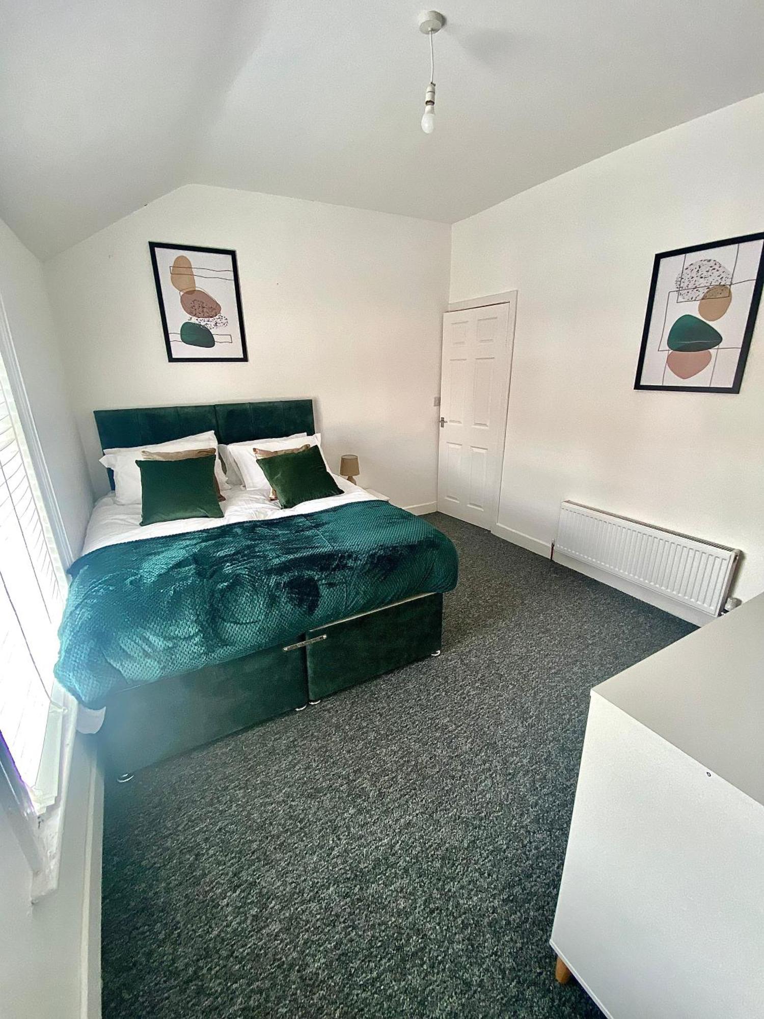 3-Bed Home From Home, Sleeps 6, Great For Contractors, Close To Gulliver'S Valley Theme Park, Free Parking, Hot Tub, Couple Retreat Шефилд Экстерьер фото