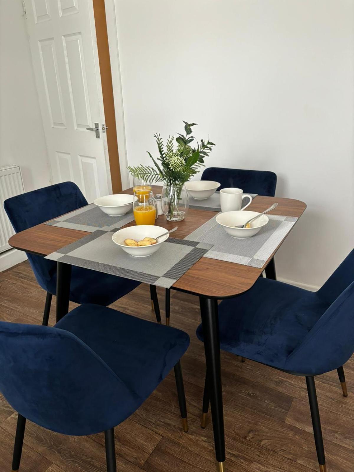 3-Bed Home From Home, Sleeps 6, Great For Contractors, Close To Gulliver'S Valley Theme Park, Free Parking, Hot Tub, Couple Retreat Шефилд Экстерьер фото